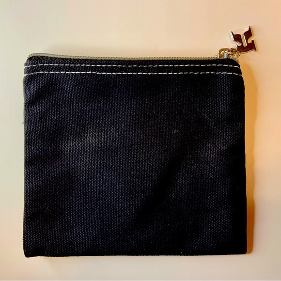 Kiehl’s Travel Set Lip Balm Body Moisturizer Zippered Pouch Cosmetic Bag New - Picture 3 of 11